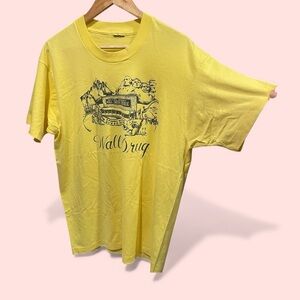 Vintage 80s Wall Drug butter yellow t-shirt single stitch nostalgia S. Dakota